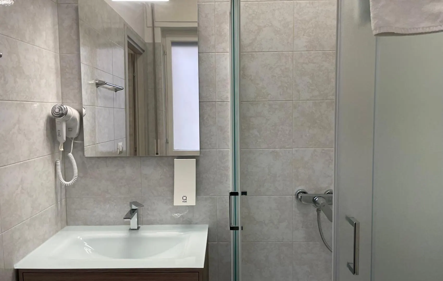 Nuovo Confortini Rooms Sunday Verona Italy